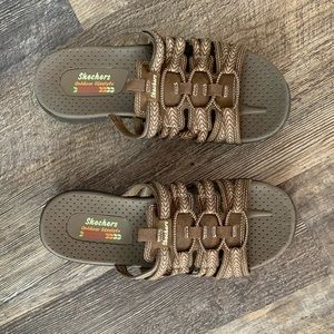 Sketchers sandals